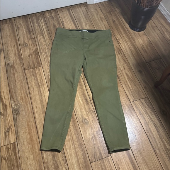 Old Navy Women's Olive Green Jeggings size 16 - Picture 1 of 8